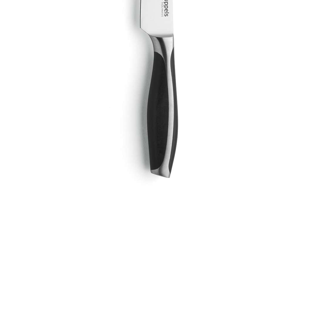 Eine Nahaufnahme des Kuppels CHEF Allzweckmessers zeigt seinen ergonomischen Griff in Schwarz und Silber und einen Teil der Klinge aus MoV-Stahl, die vertikal vor einem schlichten weißen Hintergrund positioniert ist.