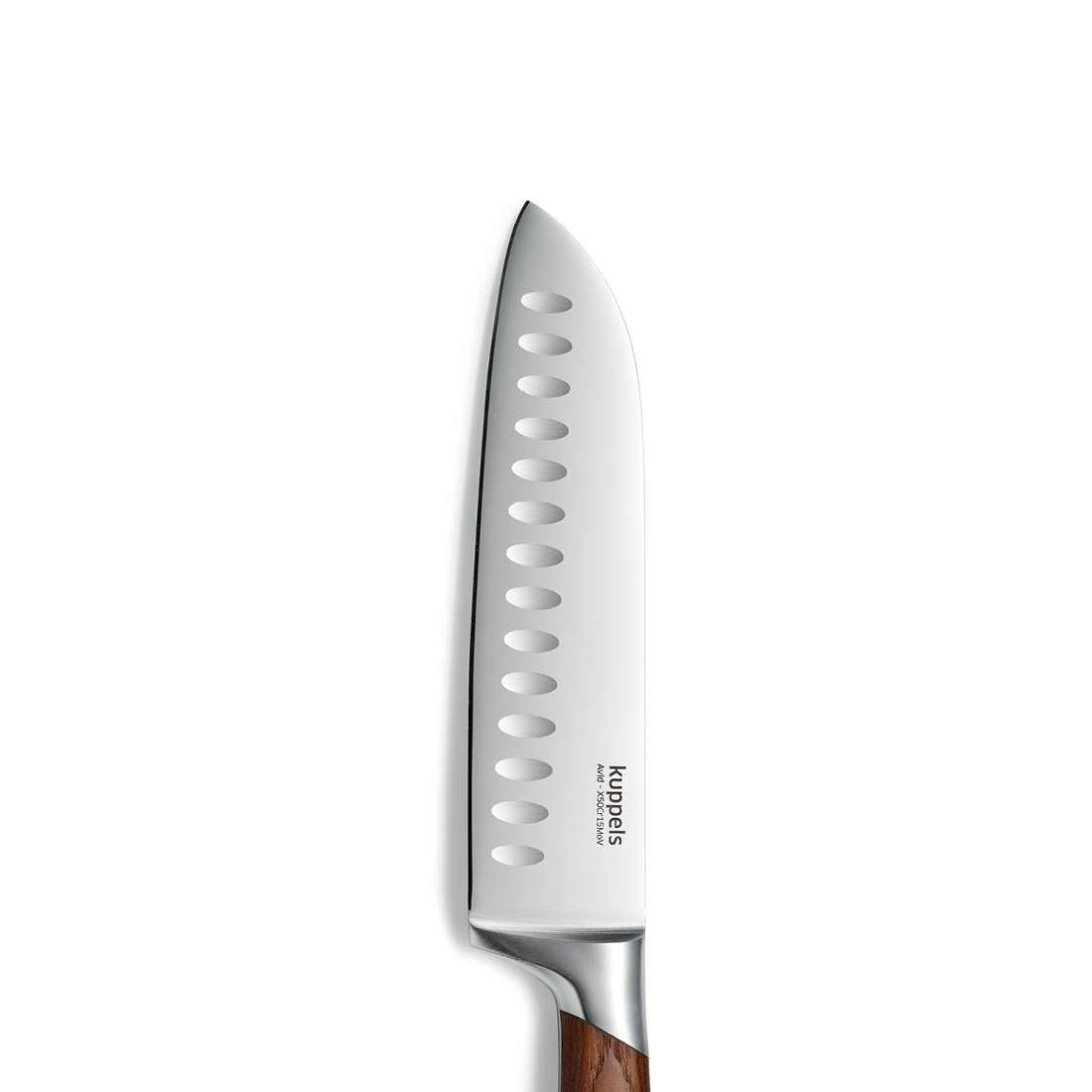 Das Kuppels AVID Santokumesser 7" verfügt über eine robuste Klinge aus 50CrMoV15-Stahl mit ovalen Einkerbungen und einem Eschenholzgriff-Holzgriff, der vor einem schlichten weißen Hintergrund präsentiert wird.