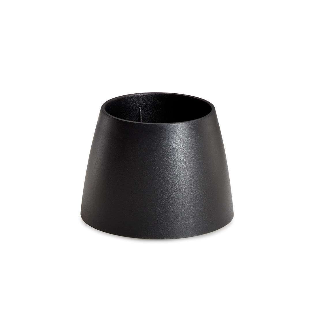 Das Kuppels TEA TIME Tee-Ei mit Stand ist ein schwarzes, mattiertes, kegelförmiges Edelstahlsieb mit breiter Basis und schmaler Oberseite – ideal zum Aufbrühen lockerer Teesorten – vor einem schlichten weißen Hintergrund.