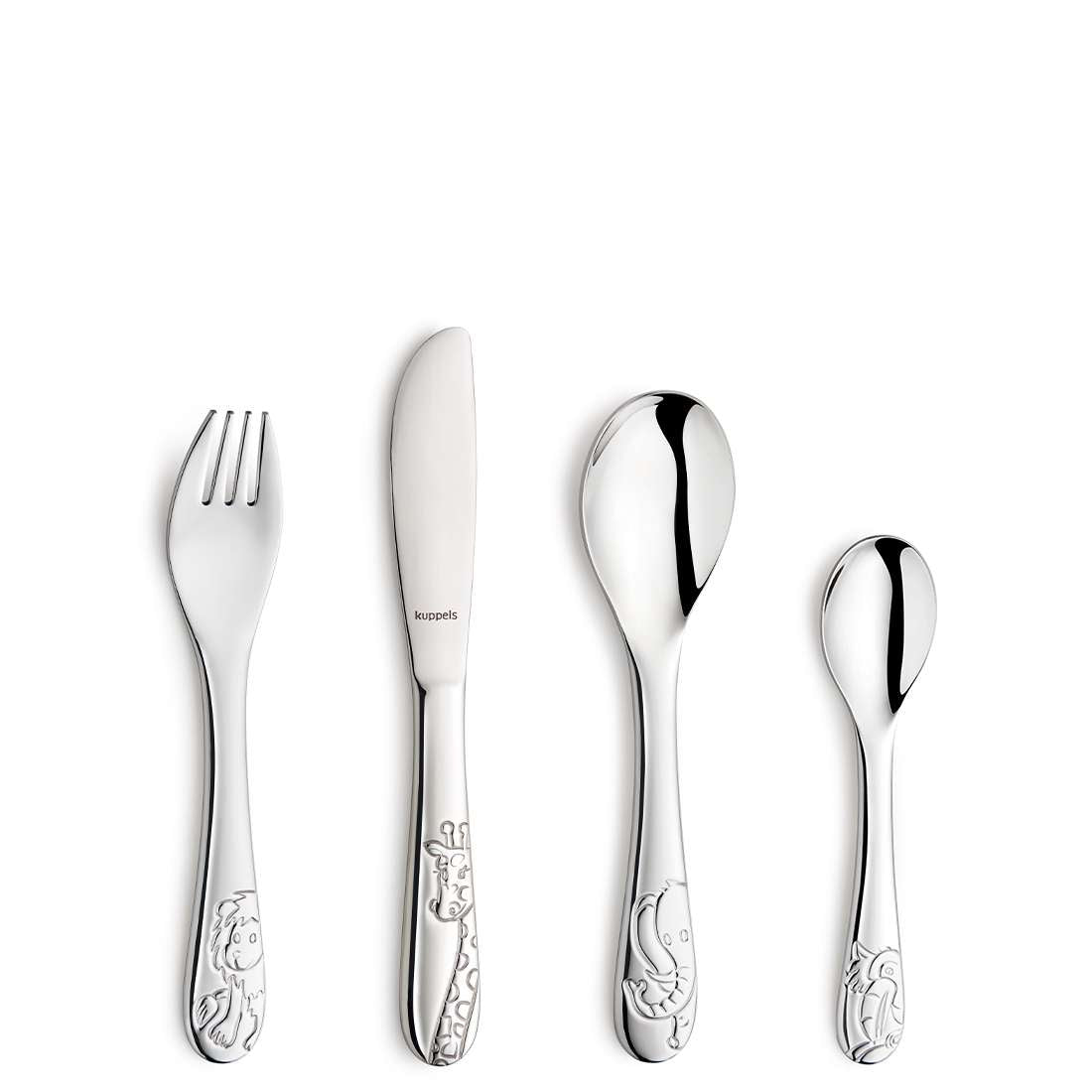 Das Kuppels Dschungeltiere Kinderbesteck-Set 4-teilig beinhaltet Gabel, Messer, Löffel und kleinen Löffel, jeweils mit eingravierten Dschungeltiere-Motiven – perfekt für selbstständiges Essen und auf weißem Hintergrund dargestellt.