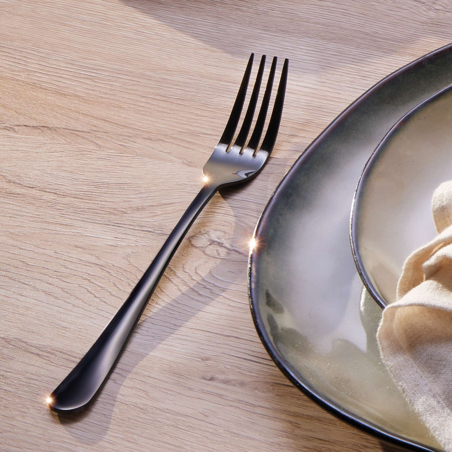 DELIA cutlery set 30-piece PVD black