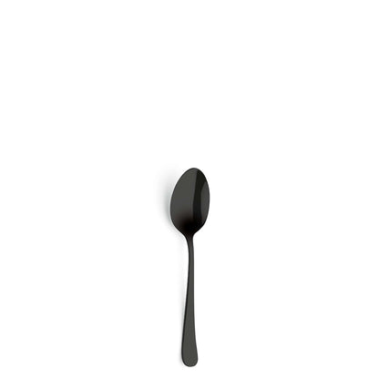 Ein einzelner schwarzer Löffel aus dem DELIA Besteckset 30-teilig PVD schwarz von Kuppels Home ist auf einem schlichten weißen Hintergrund zentriert und wirft einen schwachen Schatten nach links.