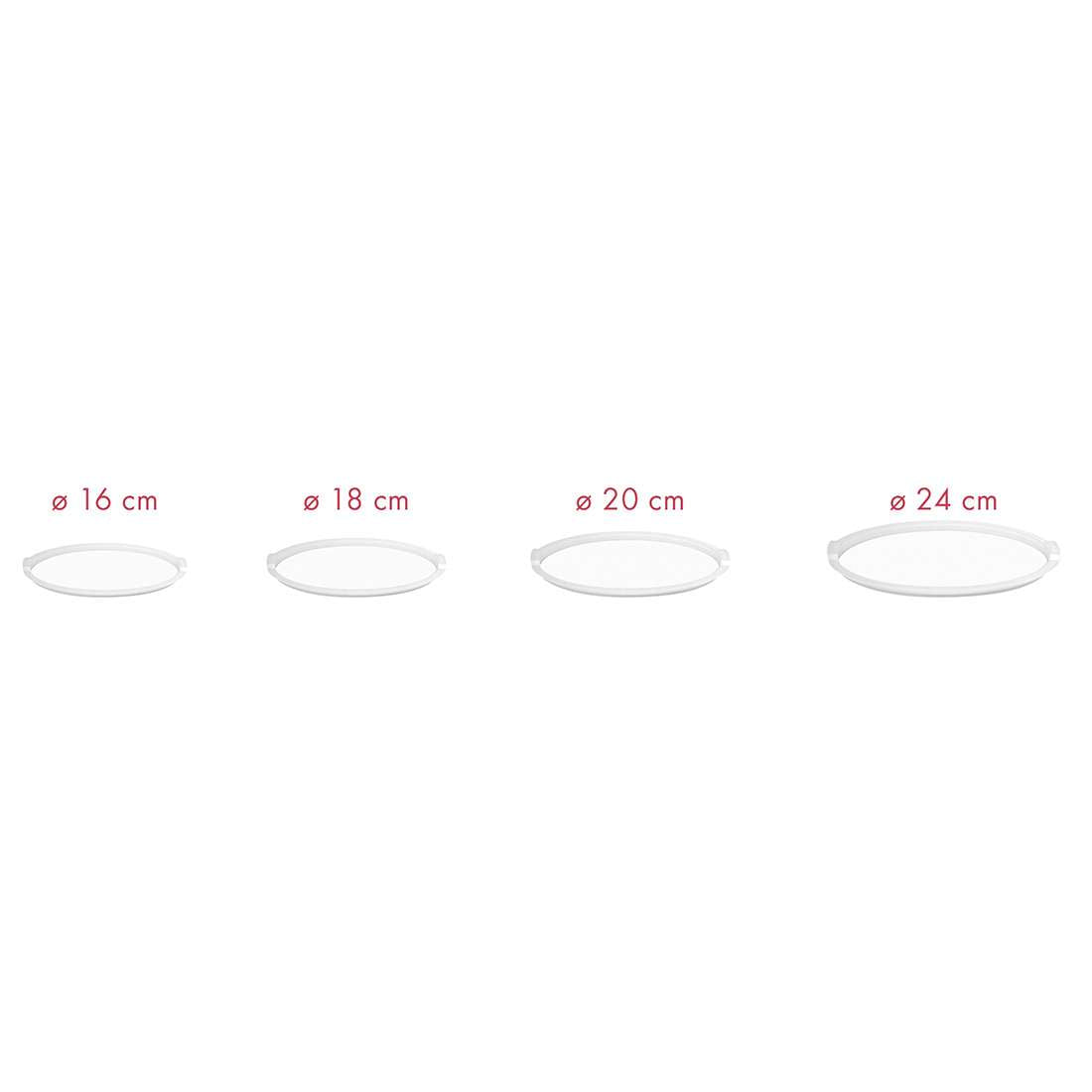 Vier transparente Kuppels QUICK CLACK PRO Frischhaltedeckel in den Größen 16 cm, 18 cm, 20 cm (einschließlich des 20 cm-Modells) und 24 cm sind zur luftdichten Aufbewahrung in einer Reihe angeordnet.