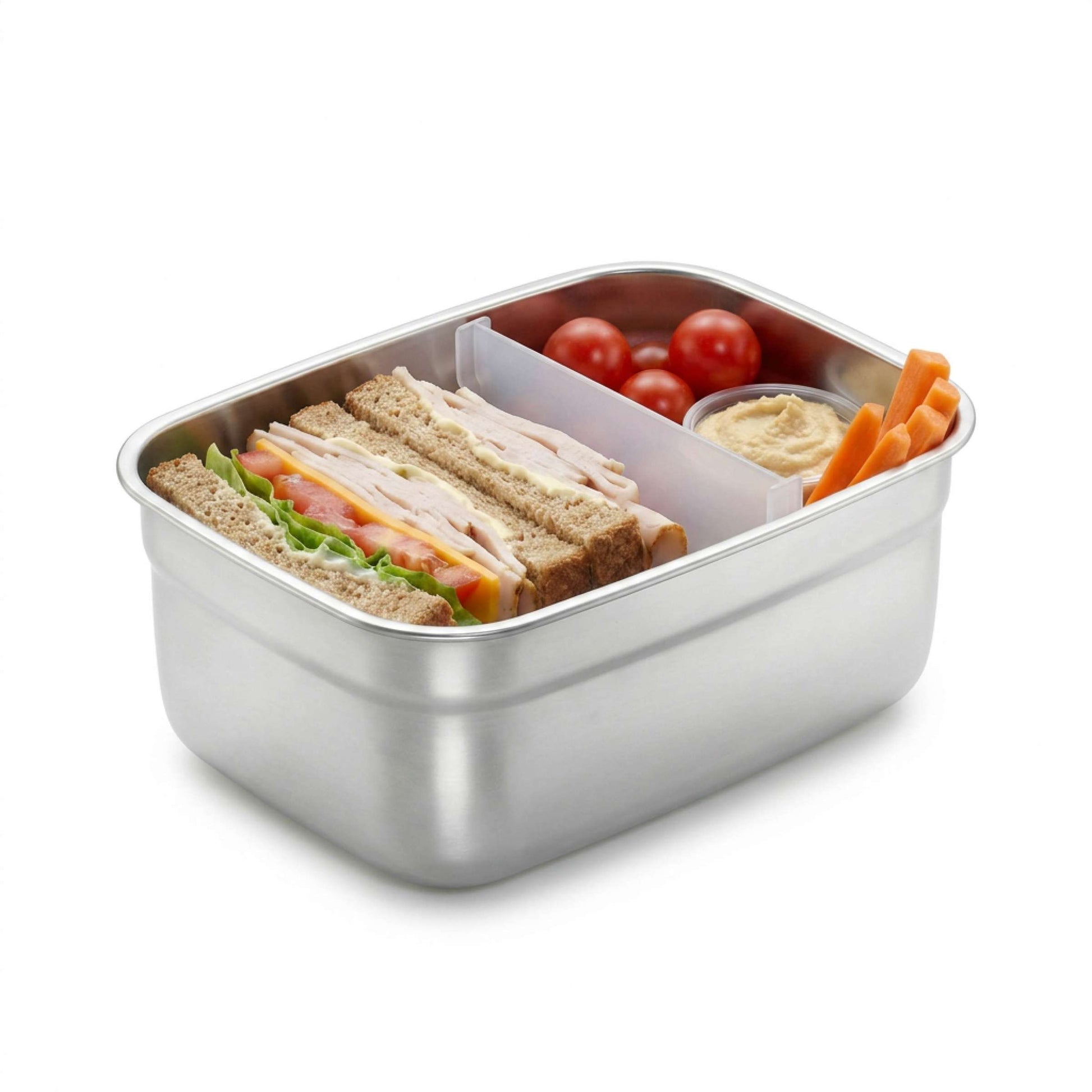Die 2-teilige SELECTION-Frischhaltedose aus Edelstahl 18/10 von Kuppels ist spülmaschinenfest und eignet sich ideal zur Aufbewahrung von Truthahn-Sandwiches, Kirschtomaten, Karottenstiften und Hummus.